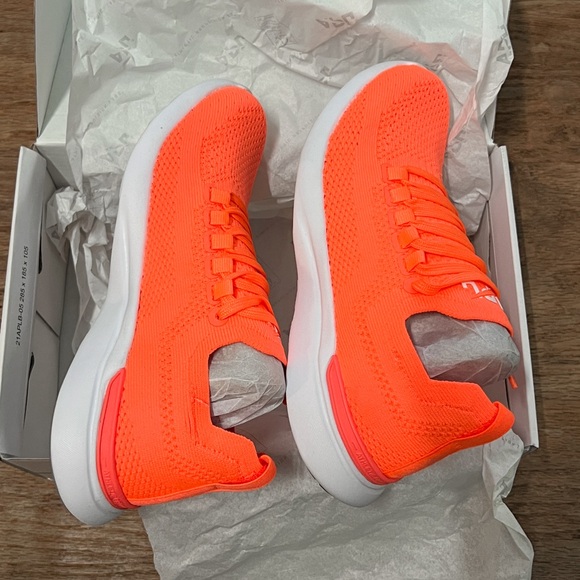 EUC APL Techloom Breeze Laser Red / White Size 6 - Picture 6 of 8